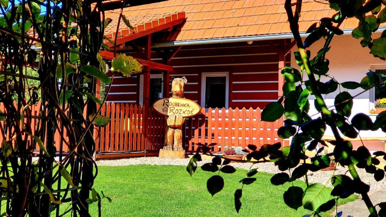 Roubenka Rozkos Nove Mesto nad Metuji Exterior foto