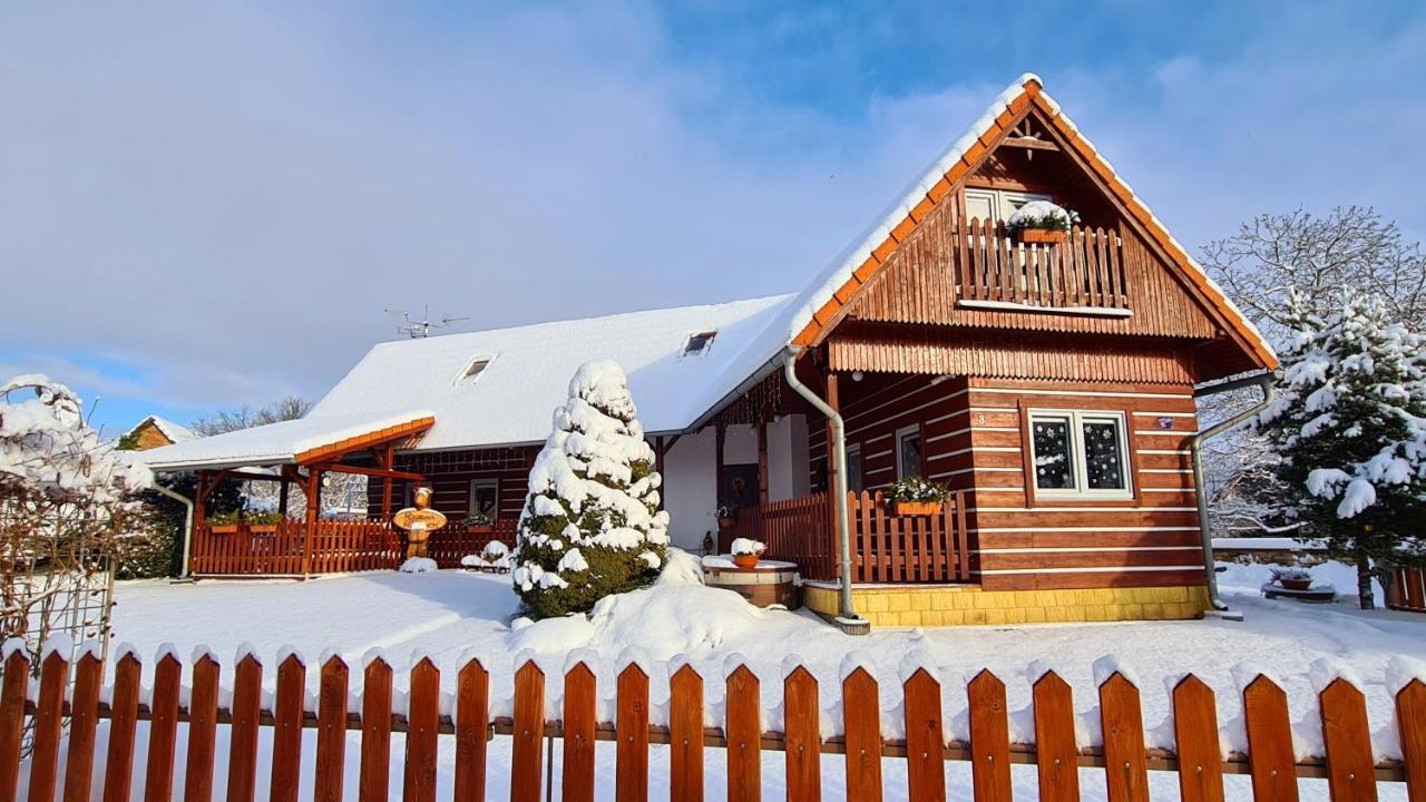 Roubenka Rozkos Nove Mesto nad Metuji Exterior foto