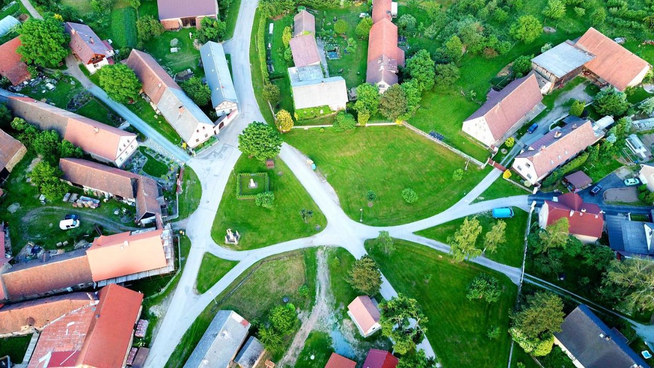Roubenka Rozkos Nove Mesto nad Metuji Exterior foto