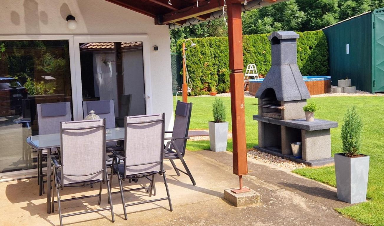 Roubenka Rozkos Nove Mesto nad Metuji Exterior foto