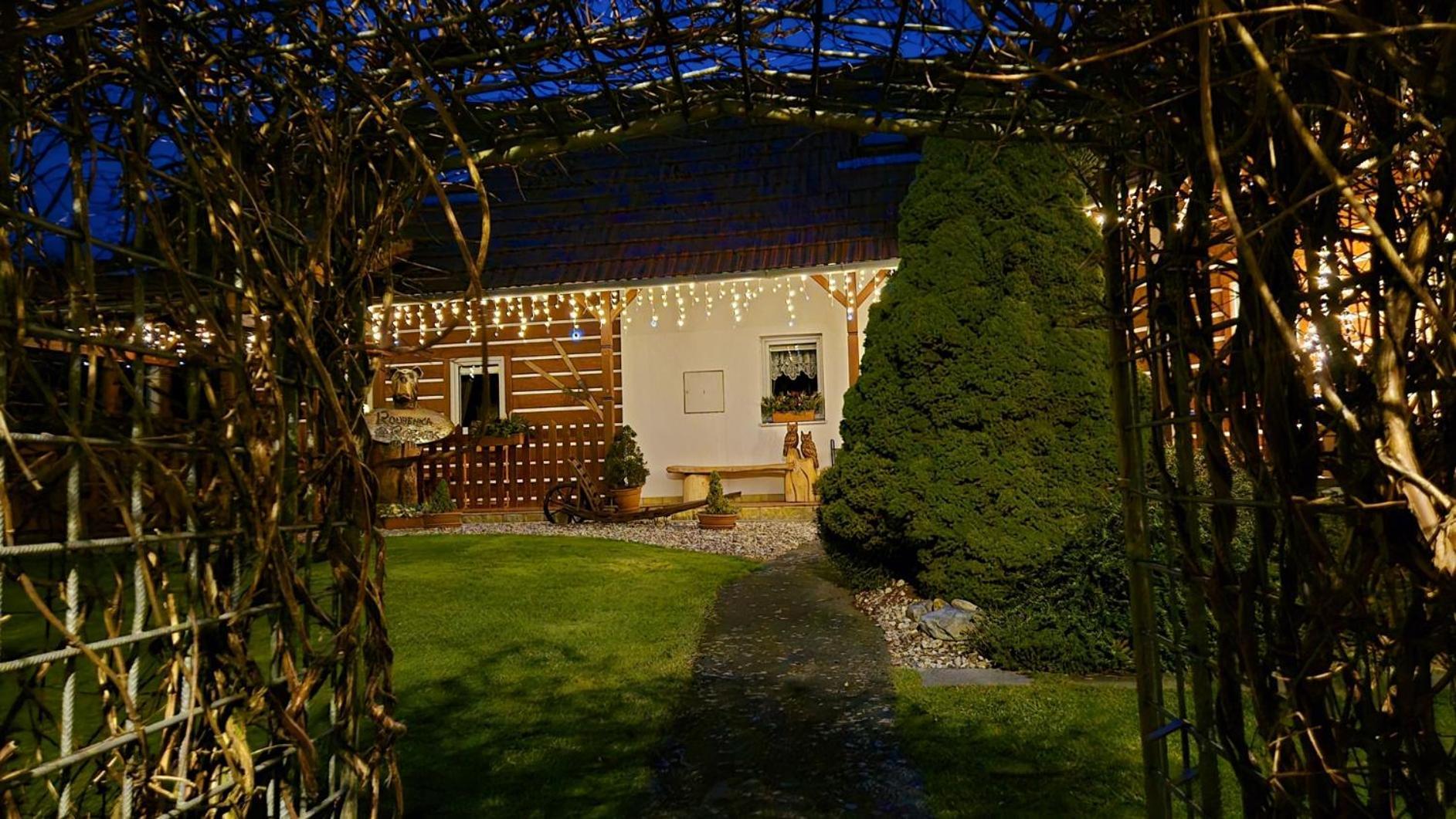 Roubenka Rozkos Nove Mesto nad Metuji Exterior foto