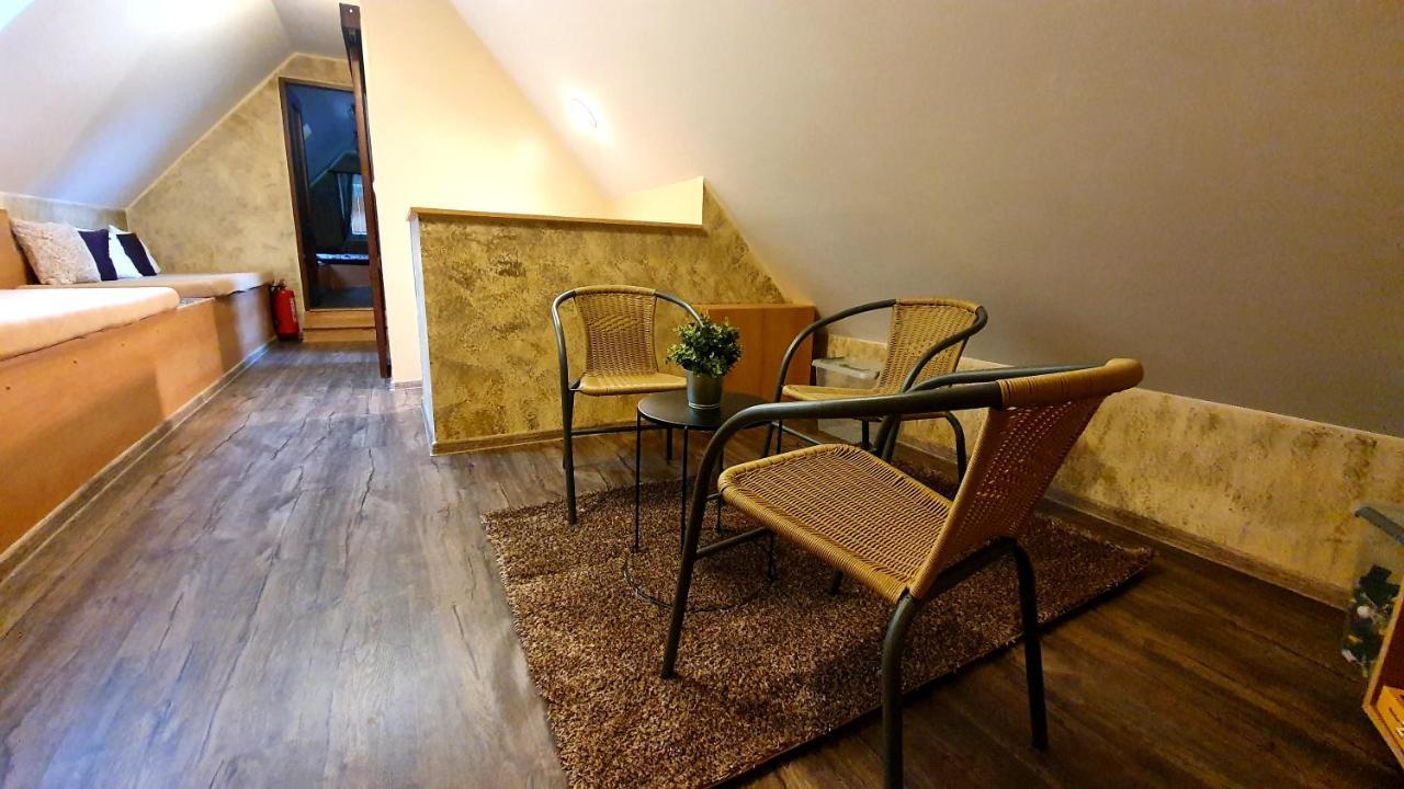 Roubenka Rozkos Nove Mesto nad Metuji Exterior foto